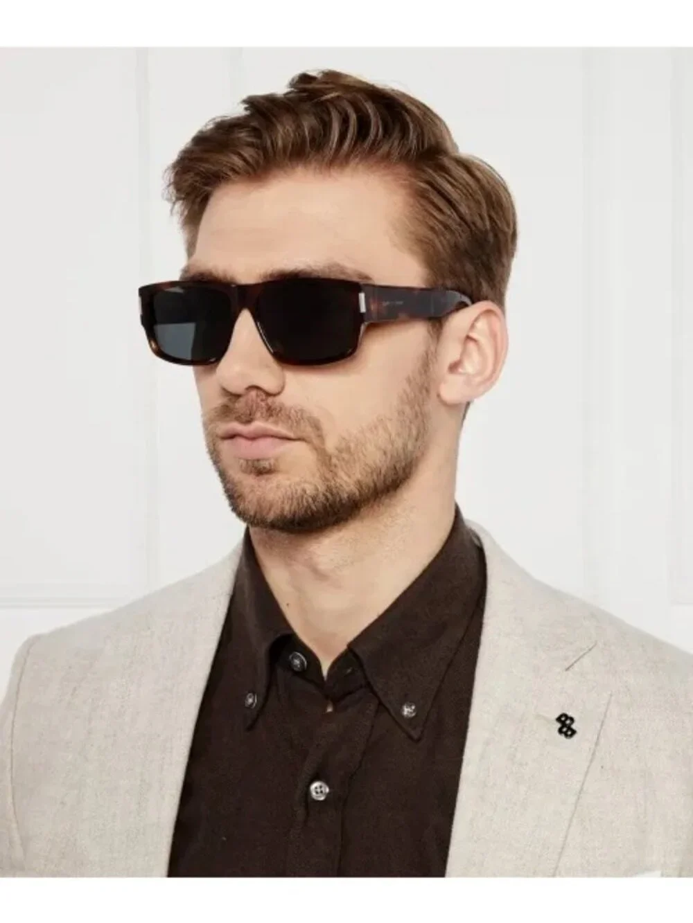 Saint Laurent model saint
